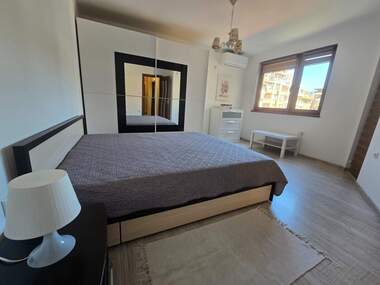 Miete - Wohnung in Wazrajdane,  Burgas