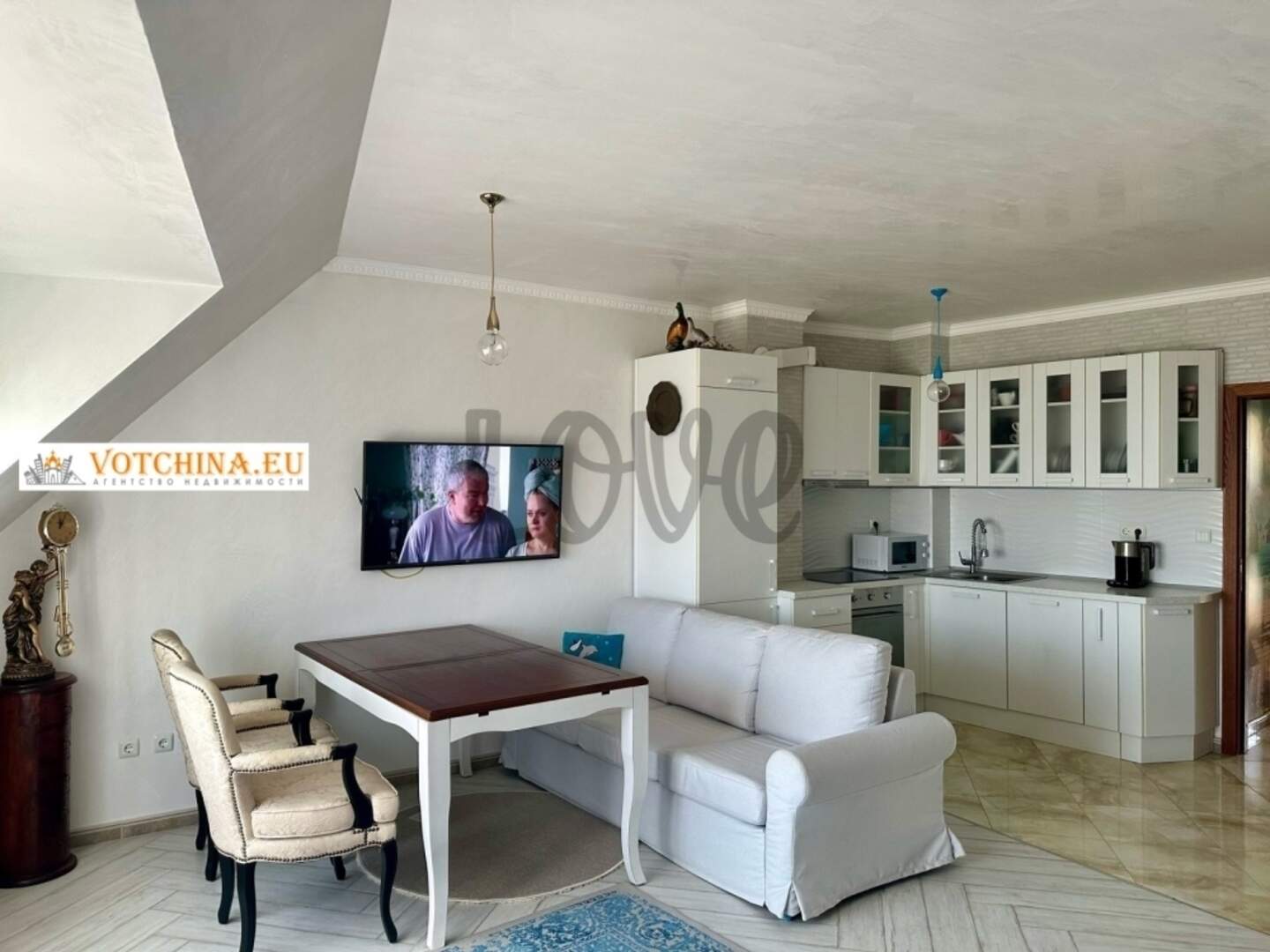 Тристаен Апартамент в Галата, Варна – снимка 2