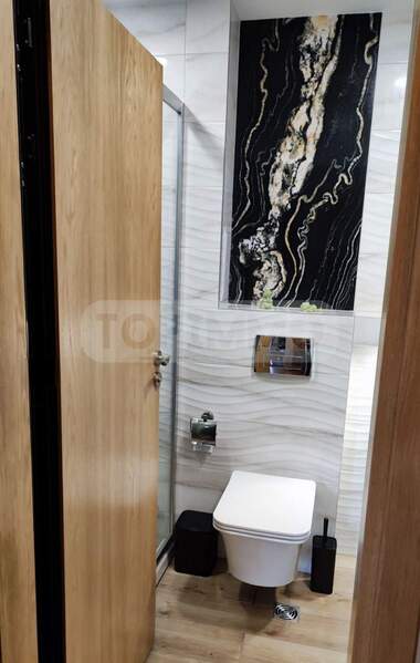 Închiriere - Apartament în Vinița,  Varna