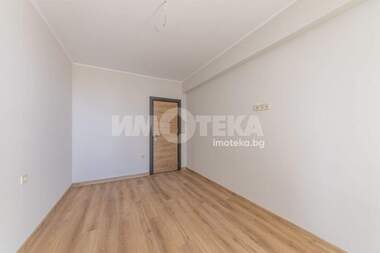 Продажба - Апартамент във Виница,  Варна