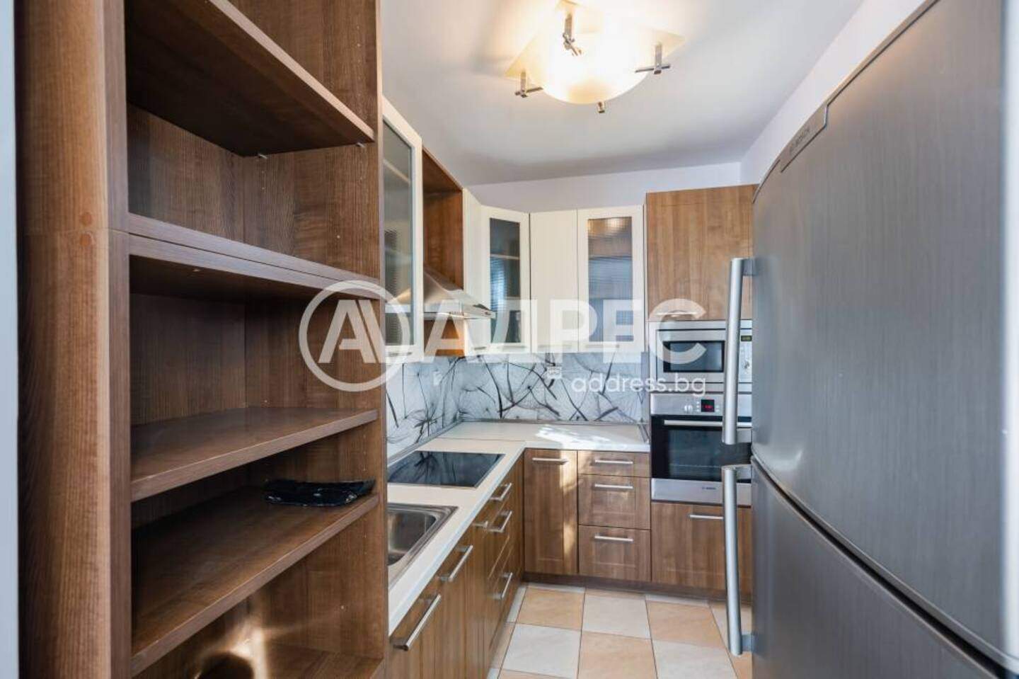 Тристаен Апартамент в Траката, Варна – снимка 4