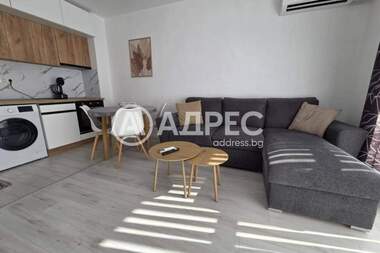 Închiriere - Apartament în Pceelina,  Varna