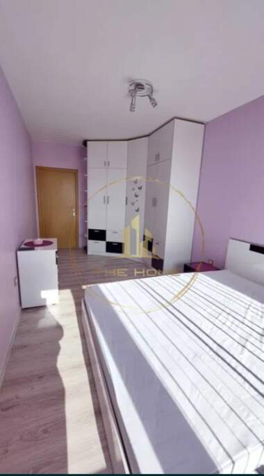 Kira - Apartman olarak Vazrajdane 1,  Varna