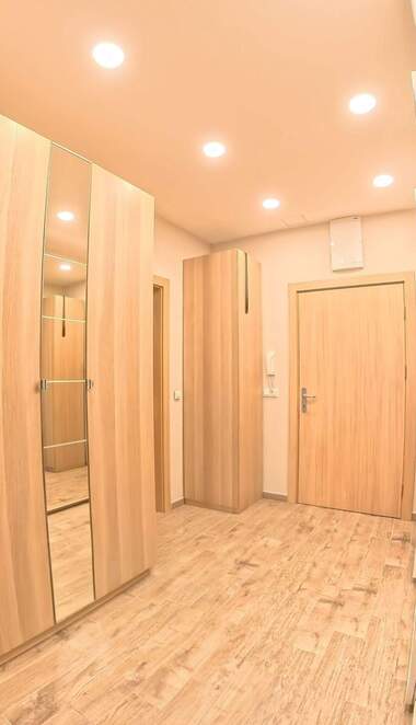 Vânzare - Apartament în Kambanite,  Sofia
