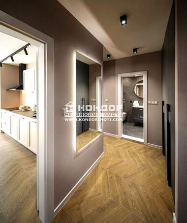 Vânzare - Apartament în Kărșiaka,  Plovdiv