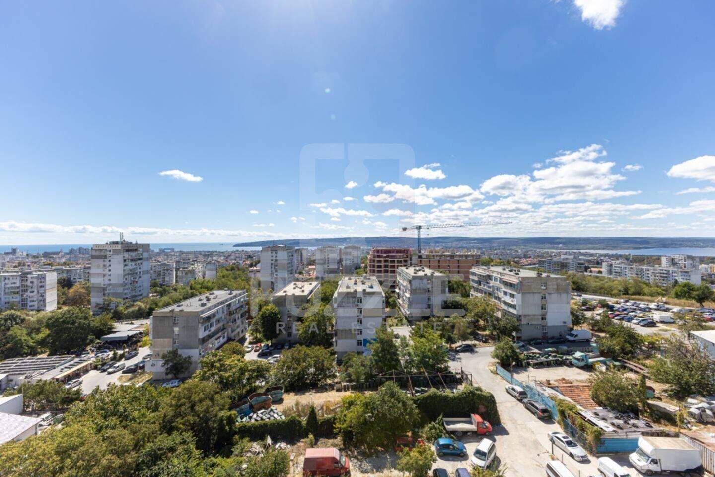 Четиристаен Апартамент в Изгрев, Варна – снимка 4