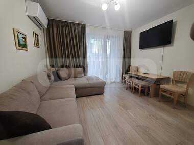 Închiriere - Apartament în Center,  Varna