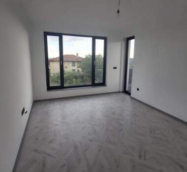 For sale - House in Borovec - Iug,  Varna