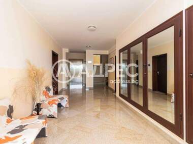 Închiriere - Apartament în Sfinții Constantin și Elena,  Varna