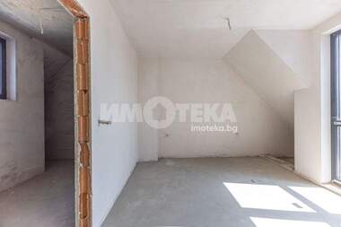For sale - Apartment in Okrajna bolnica - Generali,  Varna