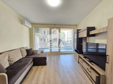 Miete - Wohnung in Mladejki halm,  Plowdiw