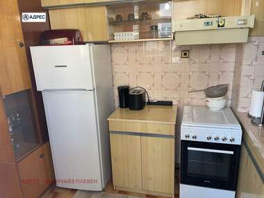 Închiriere - Apartament în Wider Center,  Pleven