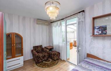 Продажба - Апартамент във ВИНС - Червен площад,  Варна