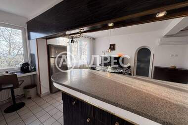 Închiriere - Apartament în Simeonovo,  Sofia