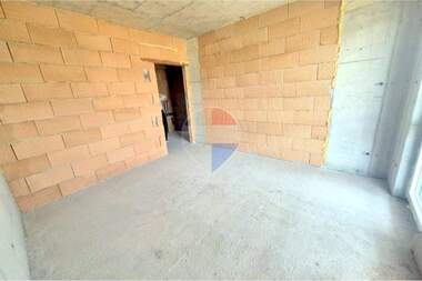 Vânzare - Apartament în Vladislavovo,  Varna