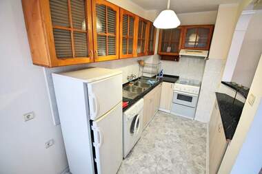 Închiriere - Apartament în Lazur,  Burgas