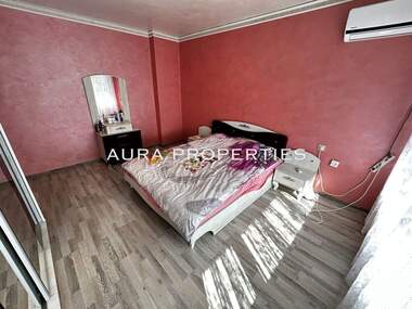 Verkauf - Wohnung in Wazrajdane,  Ruse