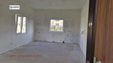 Satış - Ev olarak Pelişat,  Pleven