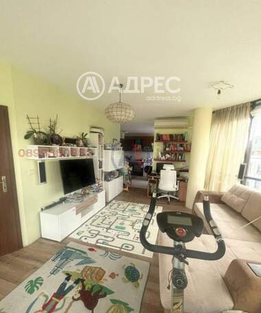 Vânzare - Apartament în Dărvenița,  Sofia