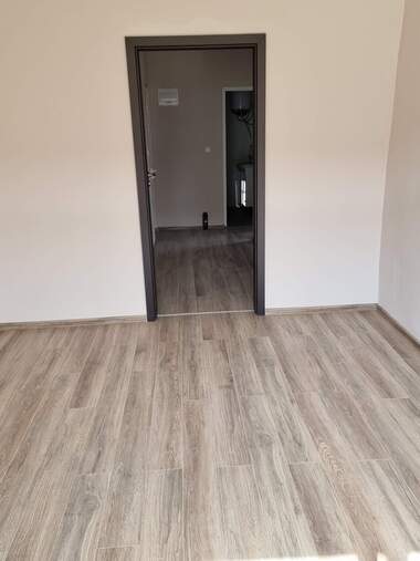 Verkauf - Büro/Laden/Lager/Schönheitssalon/Zahnarztbüro in Abritus,  Razgrad