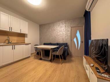 Închiriere - Apartament în Slaveîkov,  Burgas