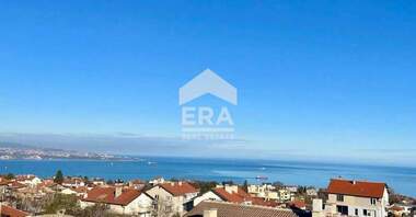 Продажба - Апартамент в Галата,  Варна