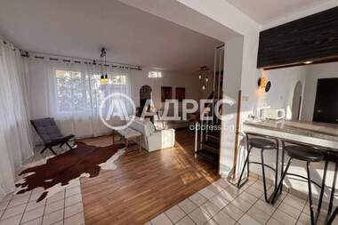 Închiriere - Apartament în Simeonovo,  Sofia