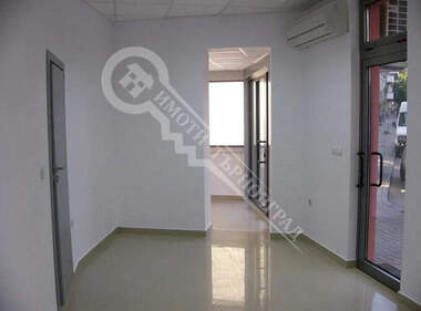 For sale - Store/Office/Beauty saloon in Centеr,  Veliko Tarnovo