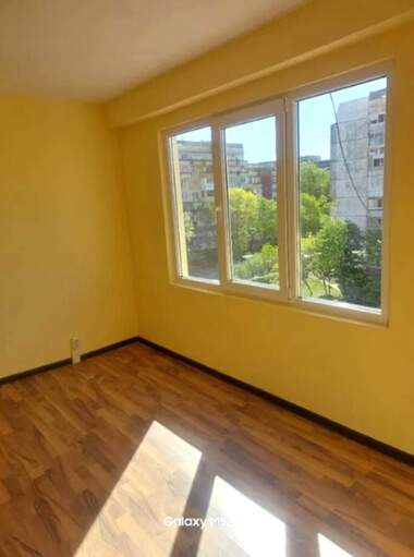 Vânzare - Apartament în Cearodeîka - Iug,  Ruse