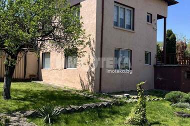 For sale - House in Kuklen,  Plovdiv